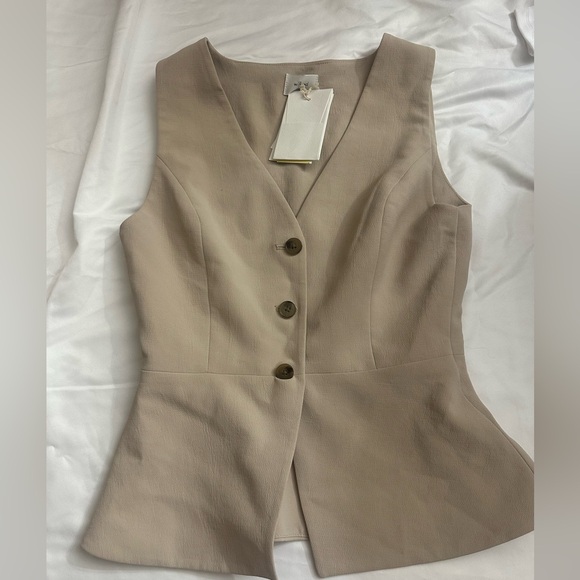 NWT - Aritzia Wilfred Catherine Vest - Size 0 - Marcona Beige - Picture 8 of 9